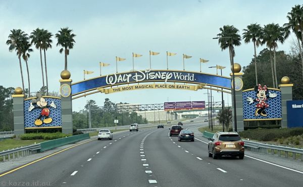 Walt Disney World entrance sign