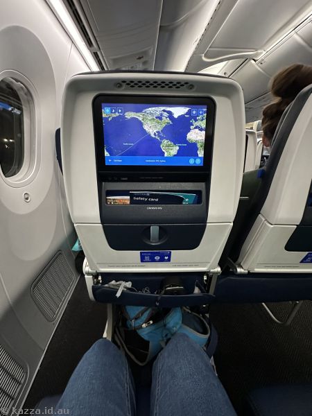 Leg room on the 787