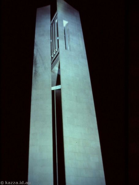 1986 - National Carillon by night