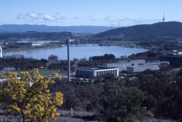 1986 - Canberra from Mount Pleasant