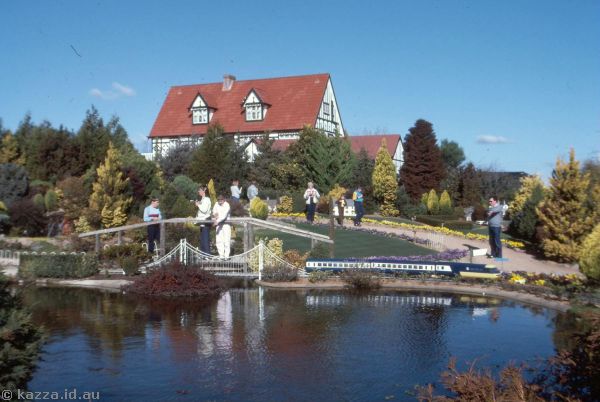 1986 - Cockington Green