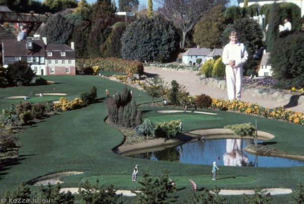 1986 - Cockington Green