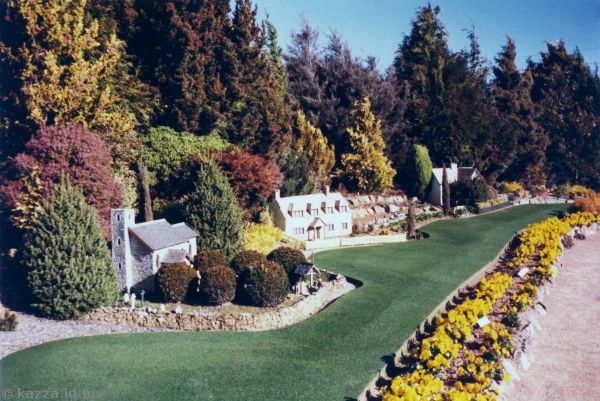 1986 - Cornish Cottages