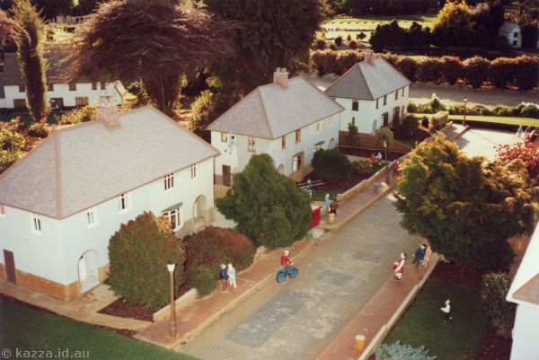 1986 - Council Houses
