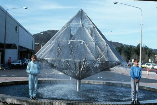 1986 - Canberra Times Fountain