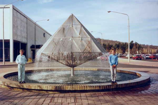 1986 - Canberra Times Fountain