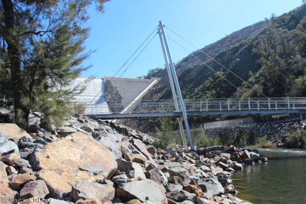 2016 - Cotter River and footbridge
