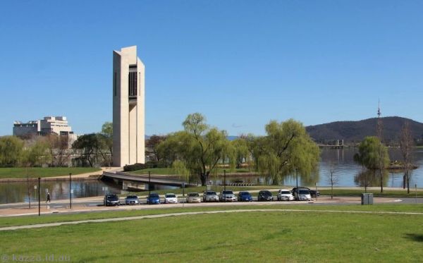 2016 - National Carillon and Lake Burley Griffin