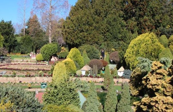 2016 - Cockington Green