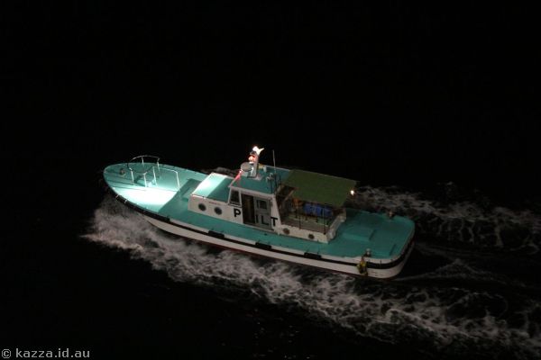 Pilot boat which came to pick up the harbour pilot