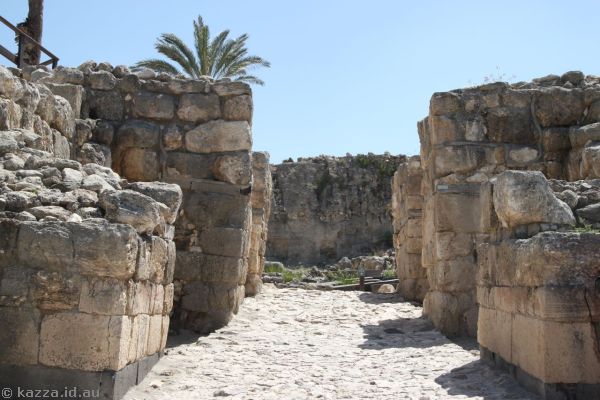 Canaanite City gate (late bronze age)