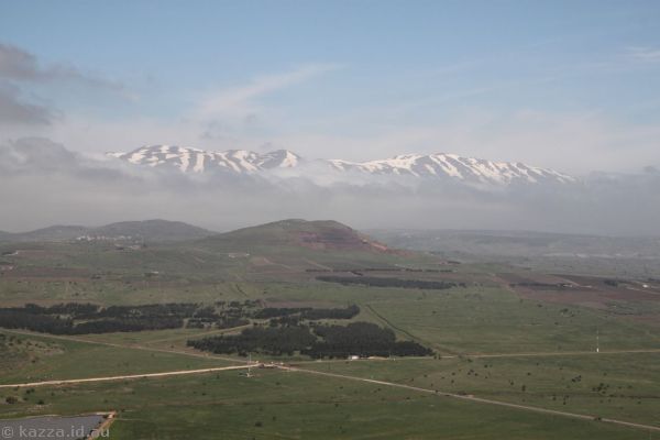 View north to the Mt Hermon ranges