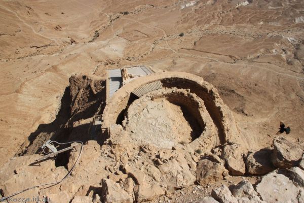 Looking down to the lower levels of the Northern Palace