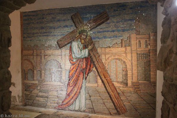 Mosaic of Jesus and the cross