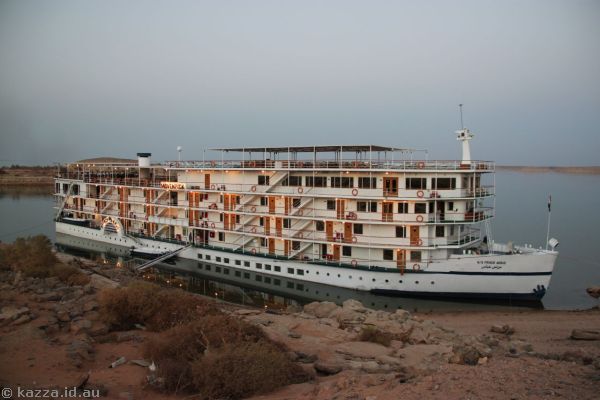 Movenpick MS Prince Abbas at Abu Simbel