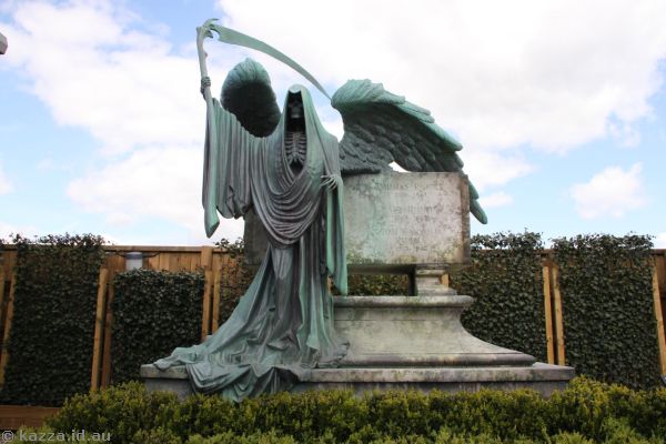 Tom Riddle's gravestone