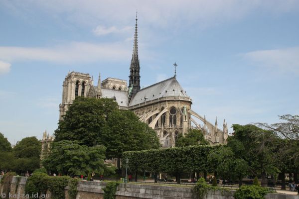 Notre Dame from the southeast