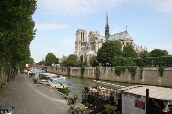The Seine and Notre Dame from the southeast