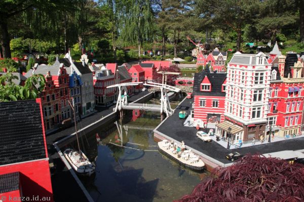 Amsterdam scene in Miniland