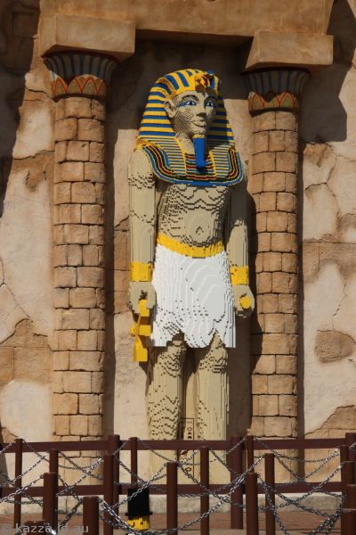 Lego Egyptian statue