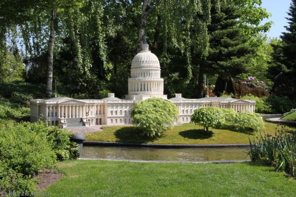 Lego Capitol Building