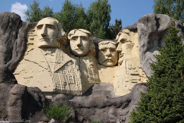 Lego Mount Rushmore in Legoland
