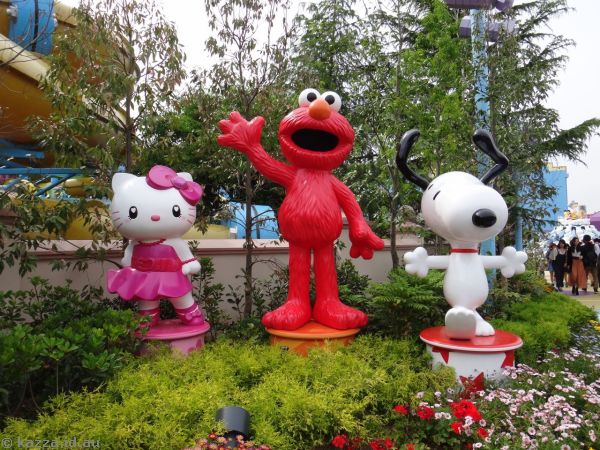 Hello Kitty, Elmo and Snoopy