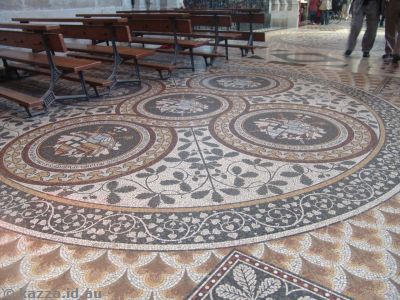 The floor in some parts had some beautiful mosaics