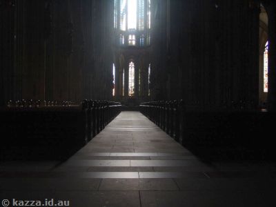 The main aisle of the cathedral - completely deserted!  I was amazed..
