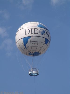 Die Welt balloon