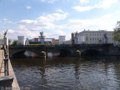 Schlossbrücke