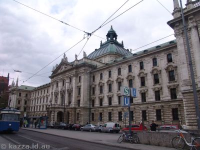 Justizpalast - Palace of Justice - courthouse