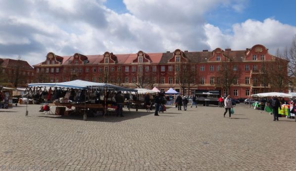 Bassinplatz and buildings in the Dutch Quarter