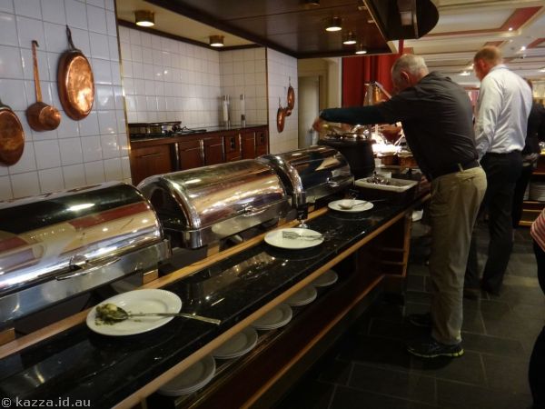 Dinner buffet (first night)