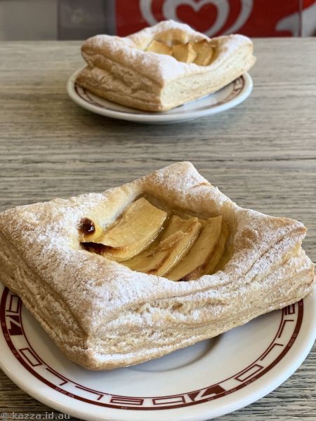 Breakfast at the cafe