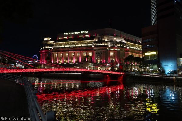 Cavenagh Bridge and The Fullerton Hotel