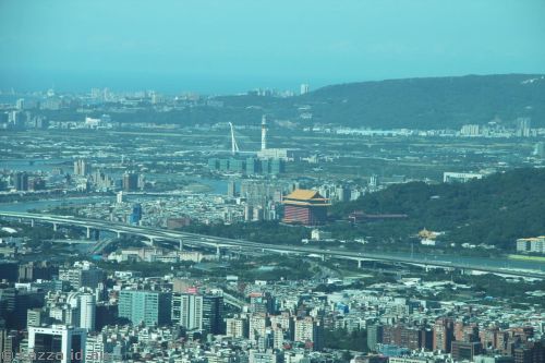 View north-west from Taipei 101