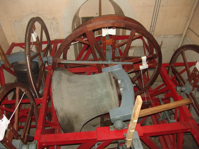 Tenor bell