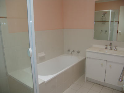 Nice bathroom