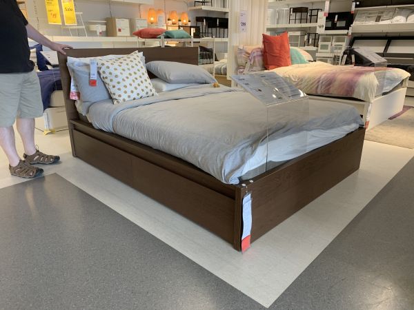 Stu and bed frame