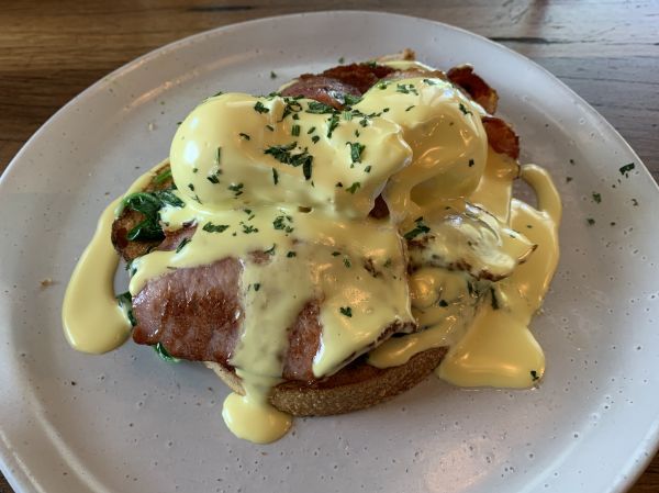 The District eggs benedict