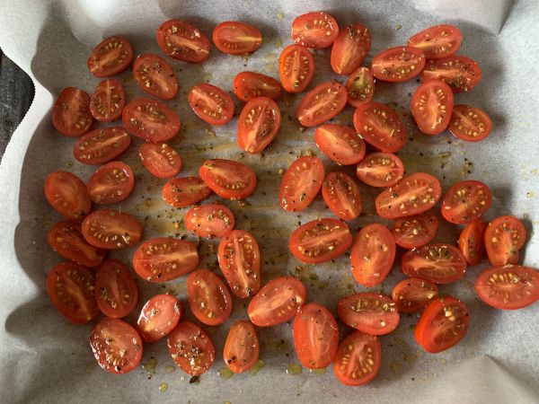 Baked tomatoes before