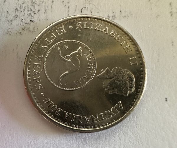 Macro 5c coin