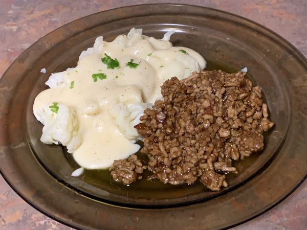 Mince and cauliflower with white sauce