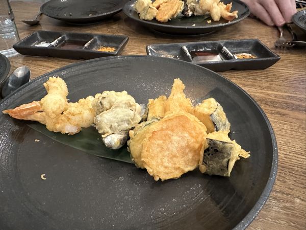 Hachiko tempura platter