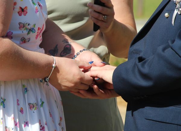 The giving of rings