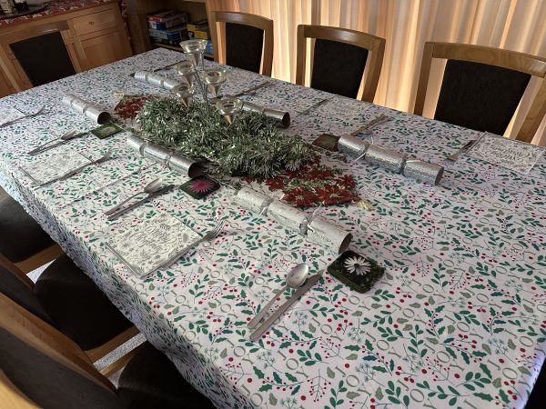 Table set for Christmas lunch