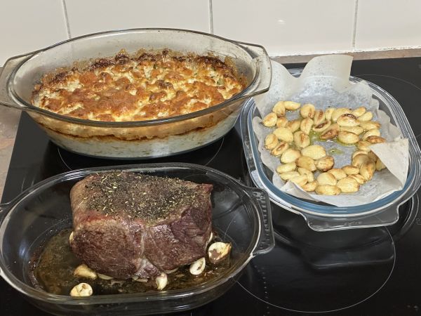 Roast beef and veggies