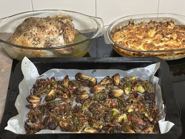 Roast chicken and veggies