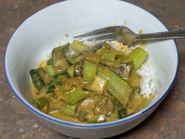 Beef yellow curry